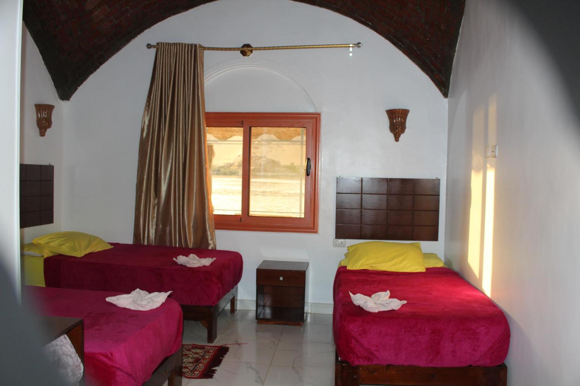 Nile View Guest House Aswan Ngoại thất bức ảnh